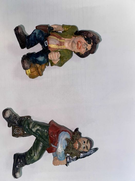 Продам фигурки пиратов для аквариума