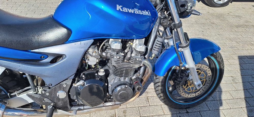 Kawasaki ZR-7 750 cm3
