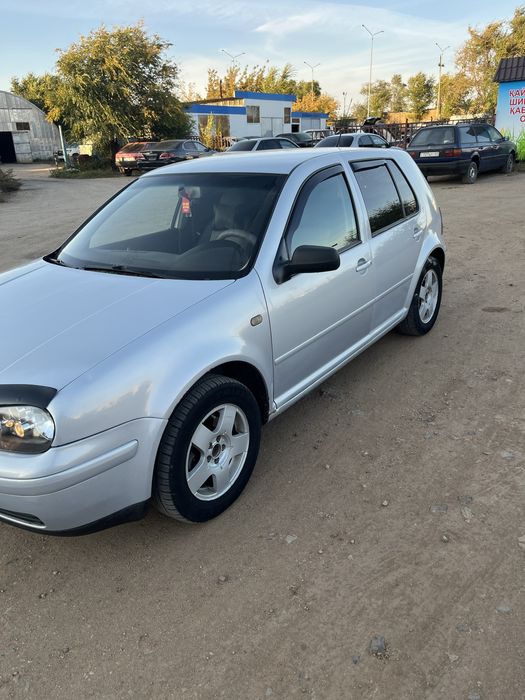 Продам машину фольцваген гольф-4