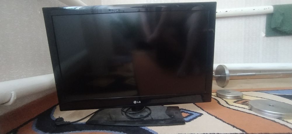 Продам телевизор LG