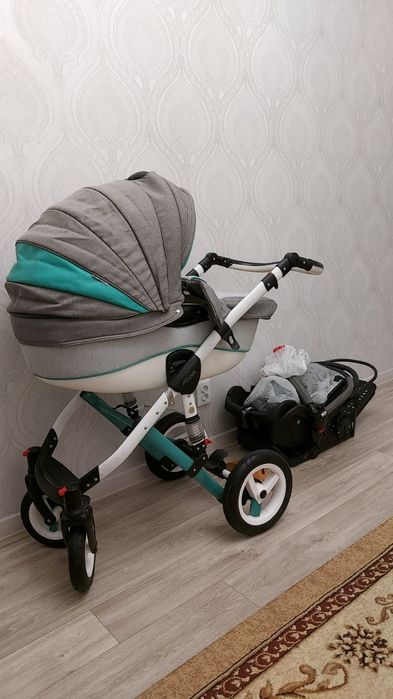 Продам коляску Адамэкс 3в1