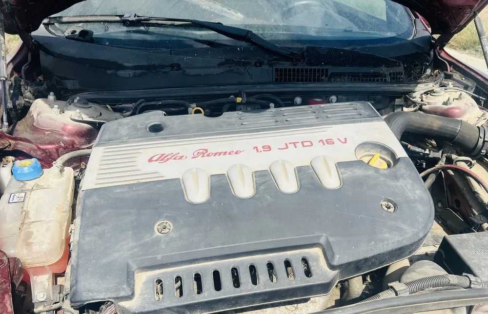 Motor complet fara anexe Alfa Romeo GT 1.9 JTD cod 937A5000
