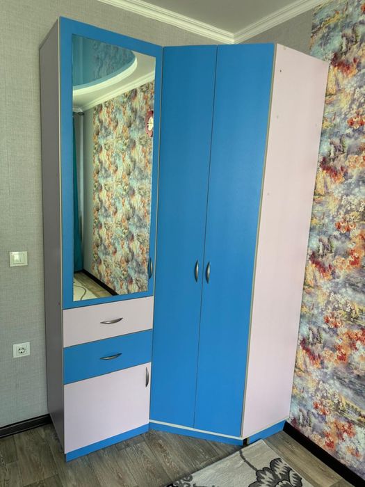 продаются шкаф и кровать