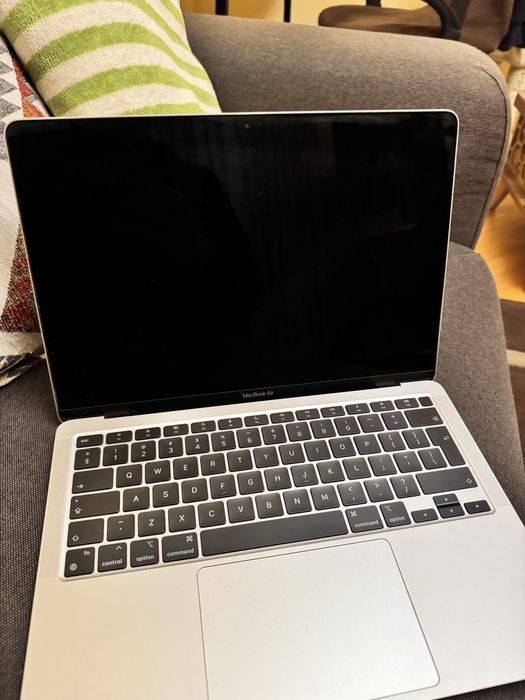 MacBook Air M1, 256GB, silver, 13”