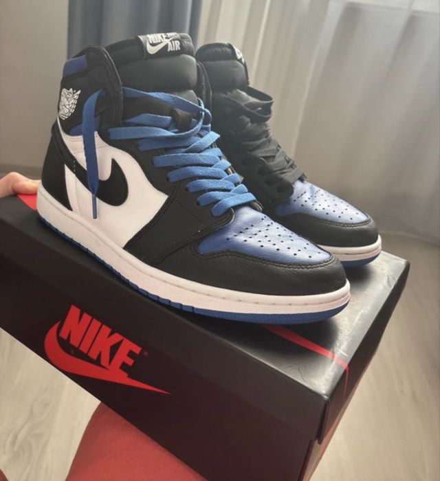 Air Jordan 1 high “Royal Toe”