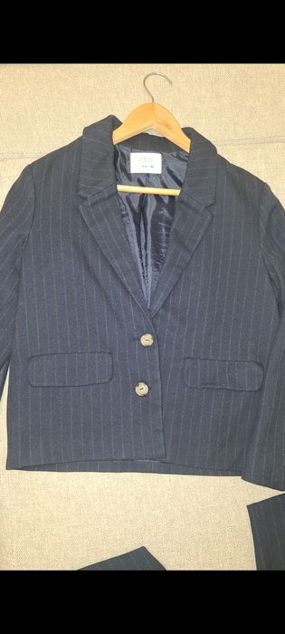 Костюм брючный на 13-14 лет