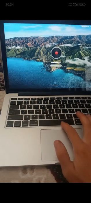 Macbook pro 13 .
