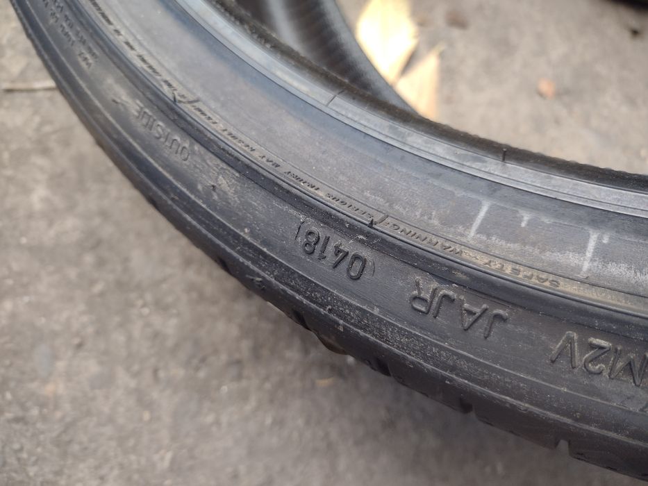 Нови 2бр.235/35/19 Dinlop S maxxRT2 dot0418