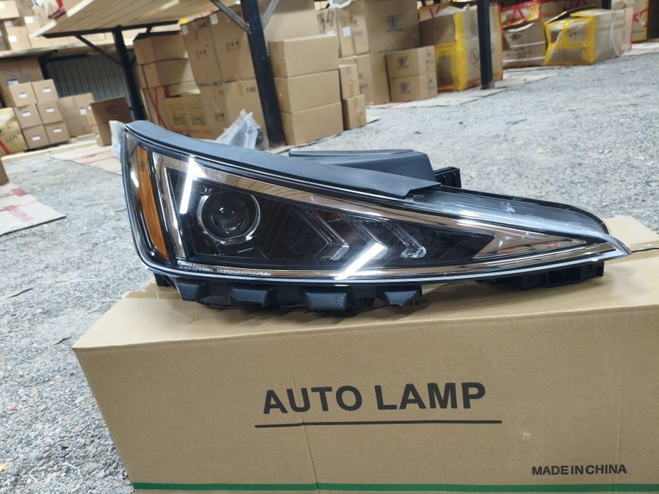 Продаю Фары передние Хундай Елантра/Hyundai Elantra19/20 сборка USA