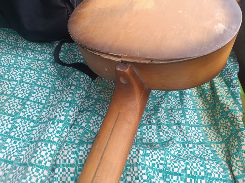 Гитара дерево отдам