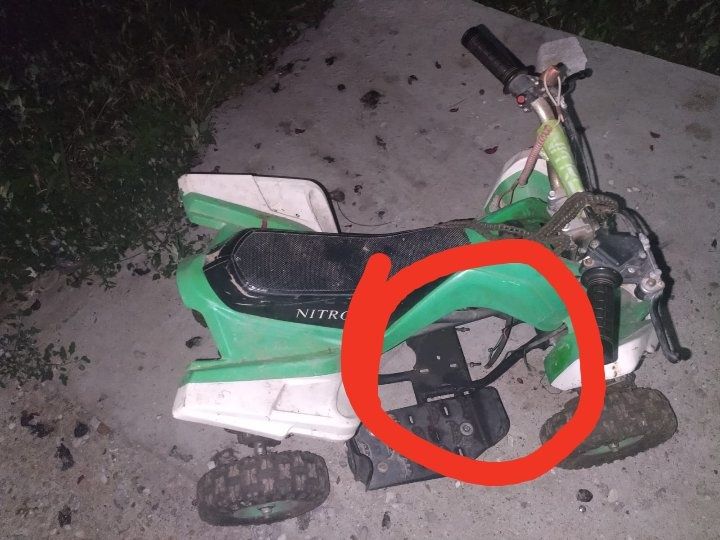 Vând cadru atv 49 cc complet