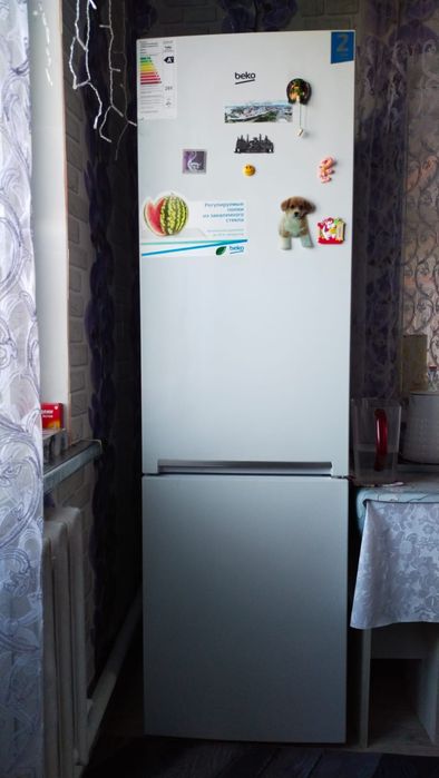 Продам  холодильник