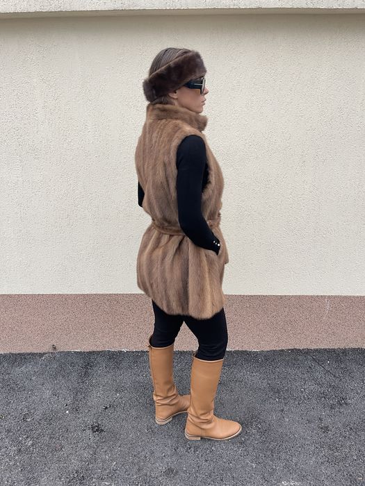 Vesta din blana de vizon maro cu cordon