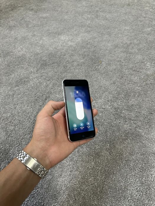 iPhone SE 64GB 80% Emkost