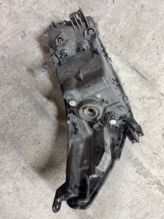 Фары Hilux 2018 оригинал