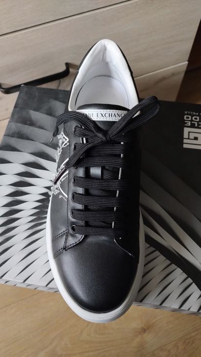 Armani Exchange  нови