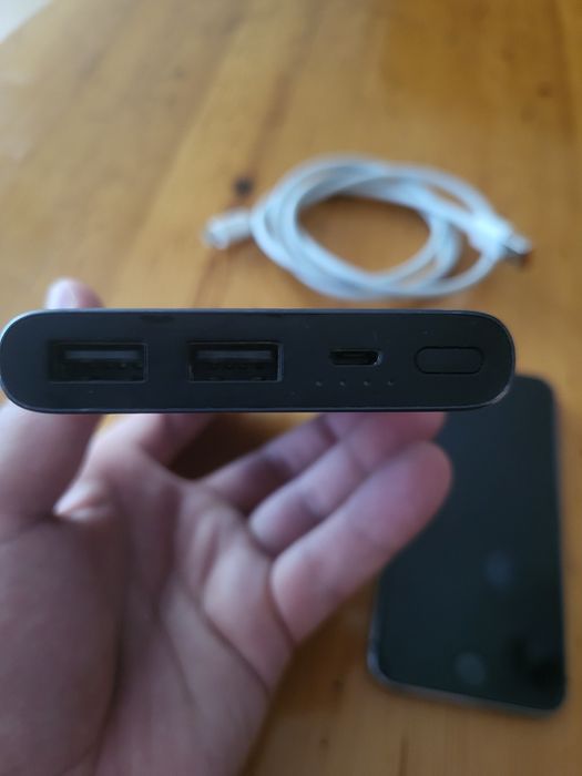 Iphone 5 и power bank 10 000 mah