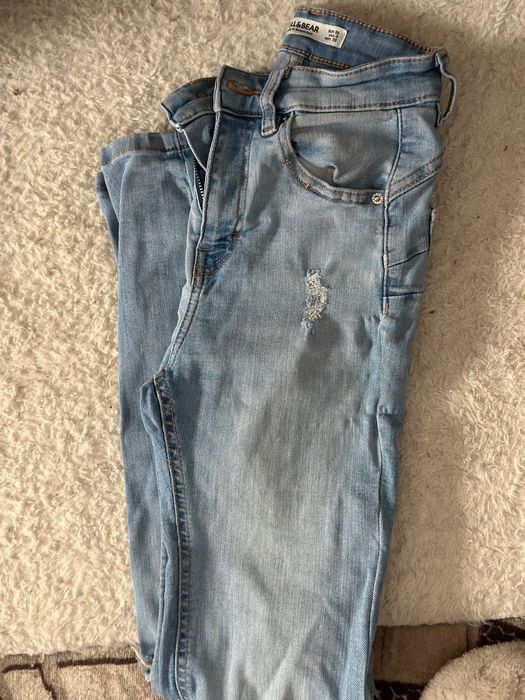 Дънки с висока талия Pull&Bear push up ефект