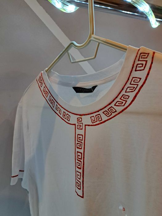 Тениски с народни мотиви