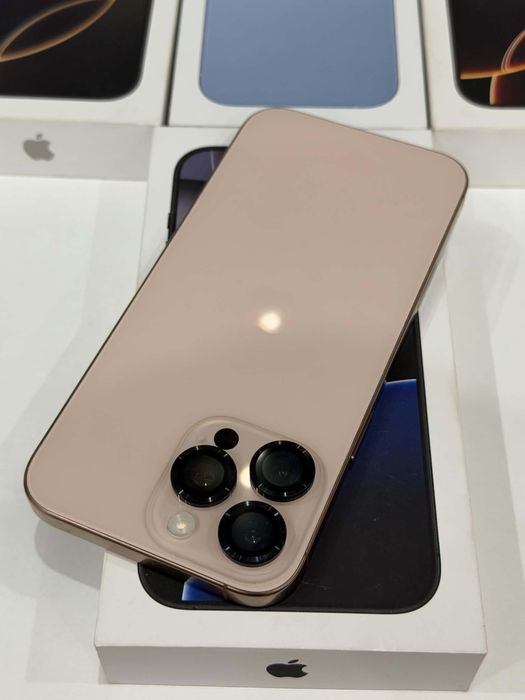 iPhone 16 Pro Max 256GB Gold