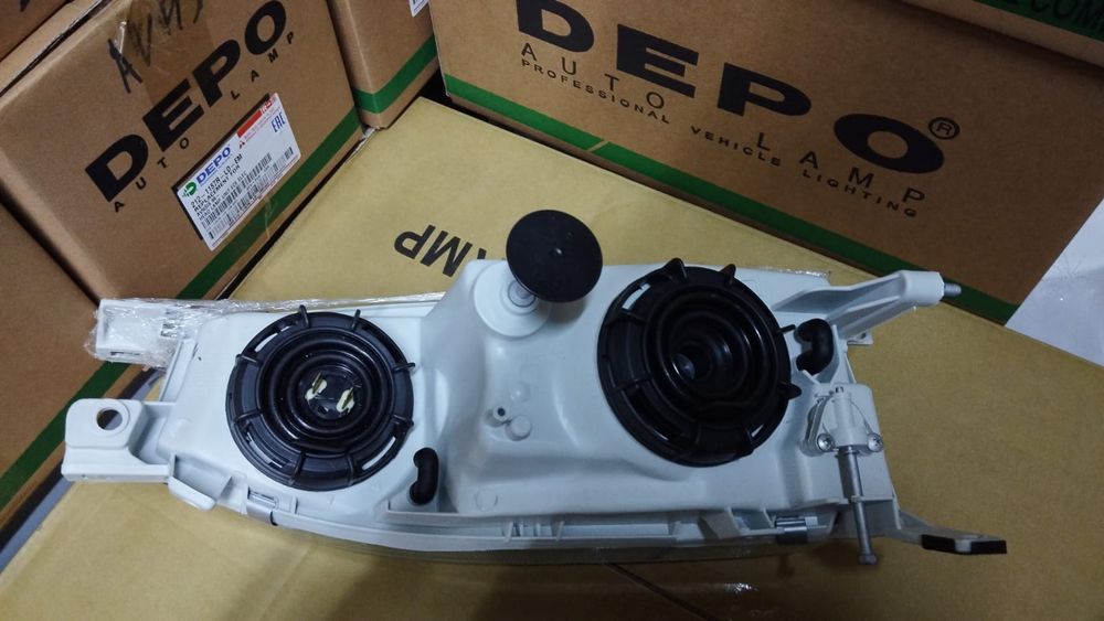 Камри 10 фара депо Тайвань