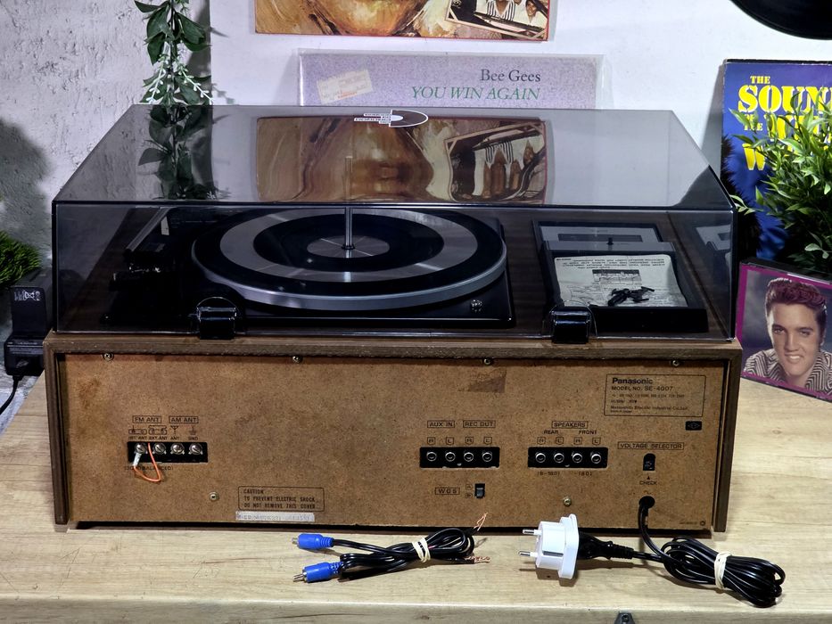 Sistem audio PANASONIC SE-4007, Pick-up, deck,radio, casetofon 8 track
