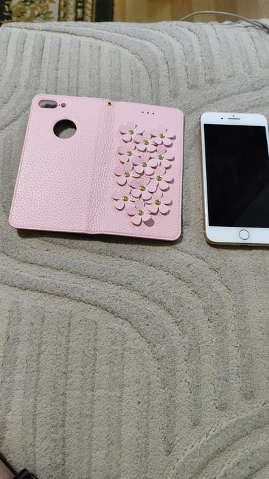 iPhone 8 Plus в отличном состоянии