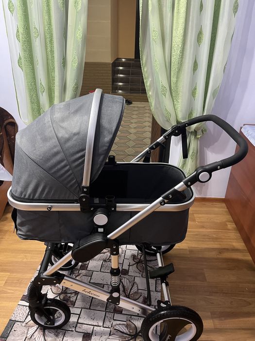 Коляска в сером цвете