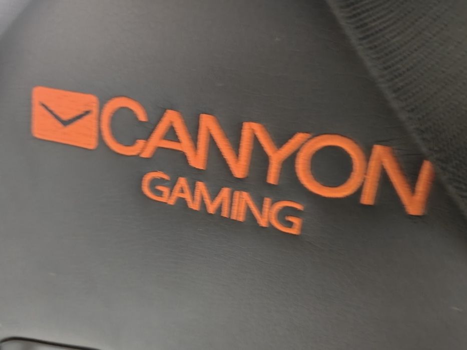 Продам игровое кресло