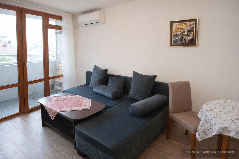 Двустаен апартамент в жк. Христо Смирненски