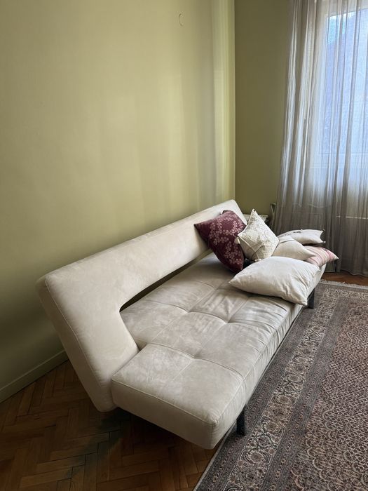 Диван с клик-клак механизъм