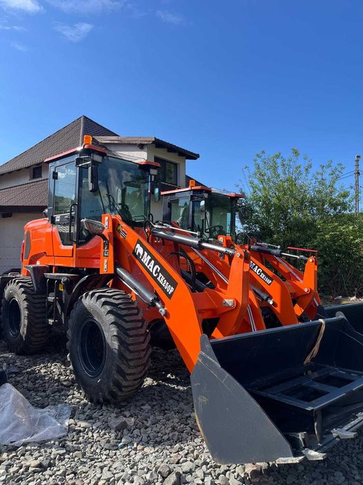 Vola 4x4 încărcător frontal XK250F