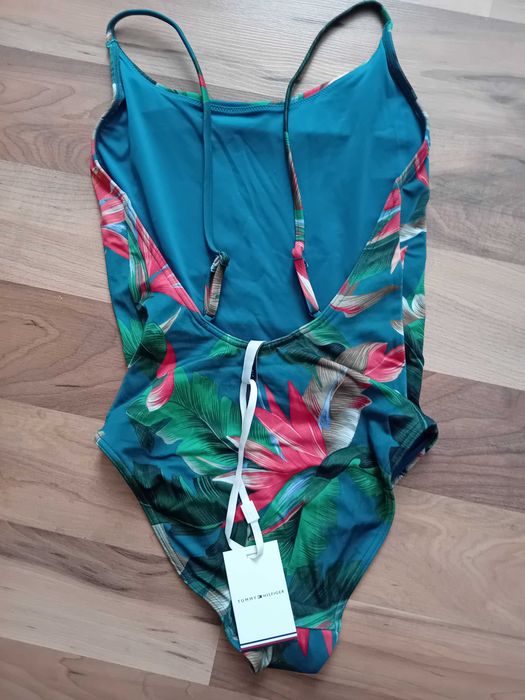 Jicy Couture/Tommy Hilfiger/Ted Baker/Etam XS/S цели бански