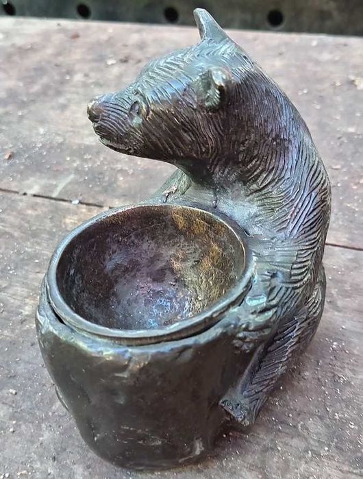 Statueta veche din bronz masiv