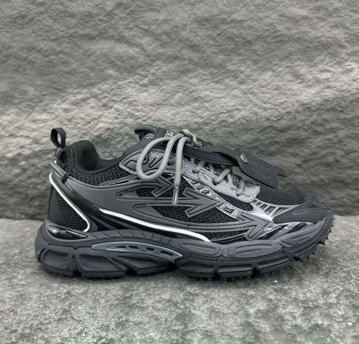 Off-White "Be Right Back