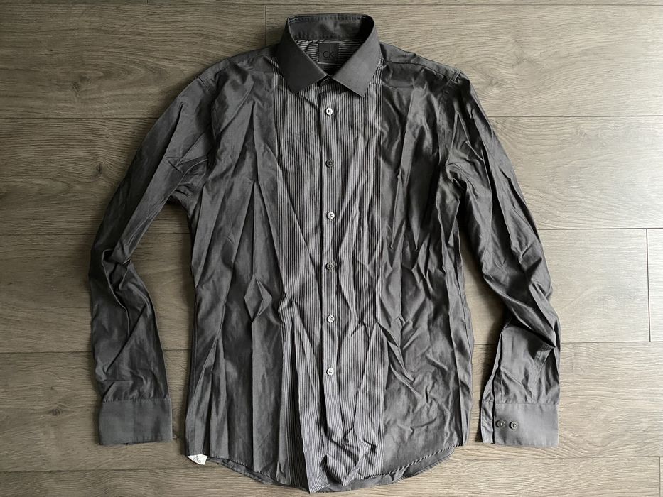 Риза Calvin Klein