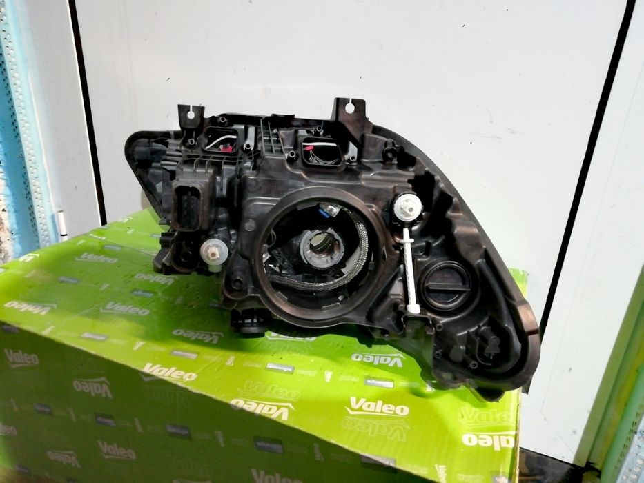 Фар Фарове за BMW Z4 E89 / БМВ З4 Е89 Dynamic-Xenon+LED LCI.