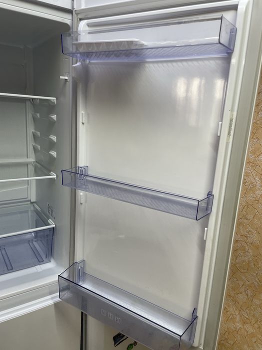 Продам Холодильник Beko