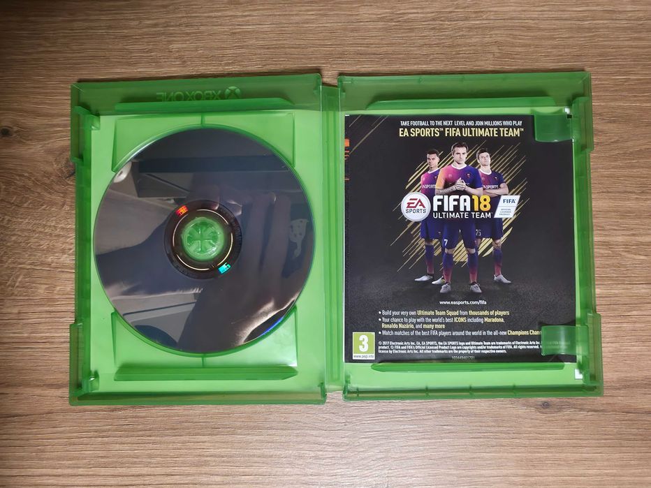 FIFA 18 за Xbox One | Пълен комплект с книжки | Тествана