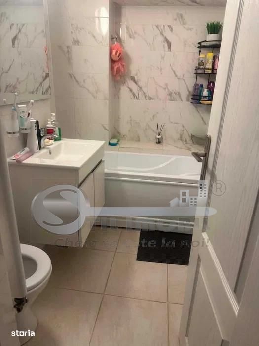 Apartament 4 camere ,97 mp, etaj 2, 2 bai, 2 balcoane- Pacurari- Kaufl