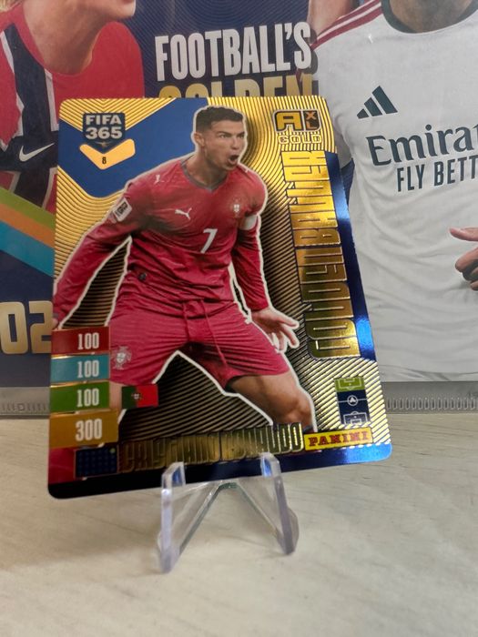 Футболни картички Panini 365