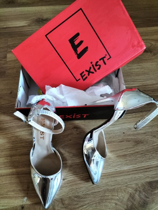 Pantofi stiletto argintii