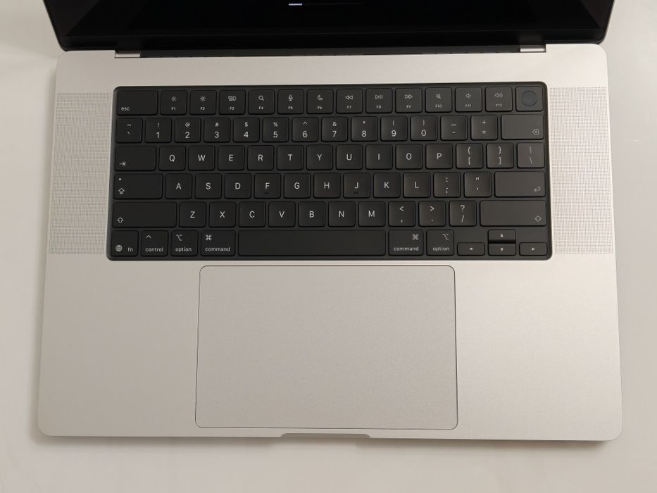 MacBook Pro 16 M5PRO 24/1TB 6 циклов