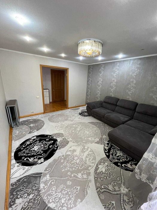 3шка в центре, на Драм театре