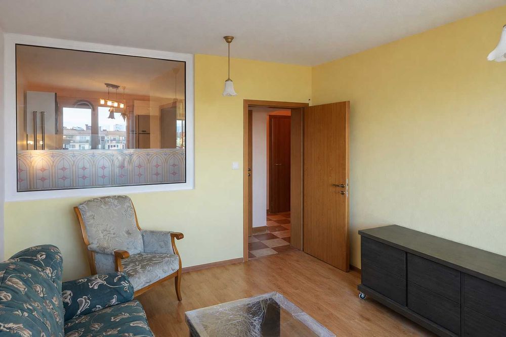 Дава се под наем Тристаен апартамент в София, Хиподрума - 96 кв.м за 670 € - Снимка #3