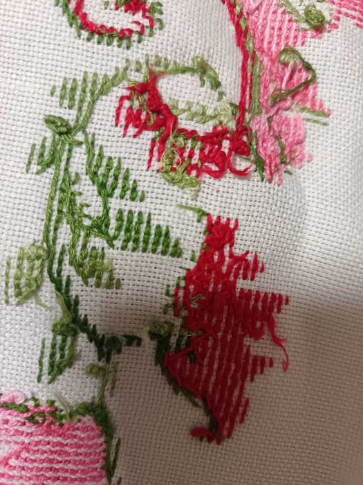 Handmade fata de masa. Noua, alb/rosu. 60/60