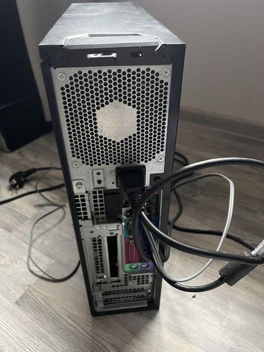 Компютър и монитор Dell optiplex 960