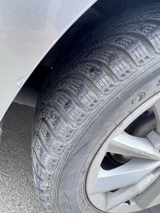 Продам шины 215 55 r16