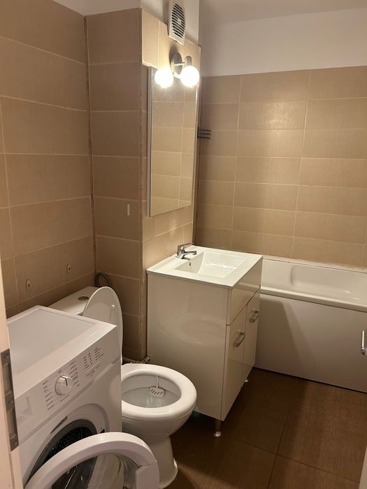 Inchiriez apartament in zona Bucovina