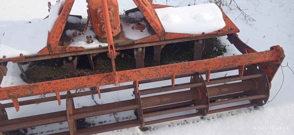 Vând freza verticala